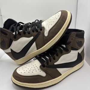 Travis Scott mocha highs size 10.5 used og all